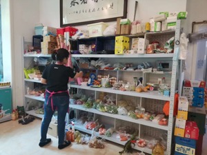 社区团购血战空前 滴滴、拼多多等短兵相接 前有追兵后有猛虎，“兴盛优选们”展开反击