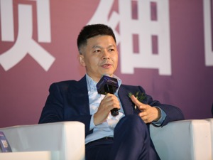 每经专访万达电影董事长曾茂军：行业迎来真正洗牌，29.3亿募资为整合留足资金