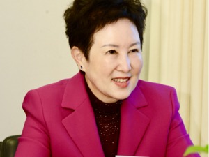 现代牧业总裁高丽娜：未来5年或再建20个万头牧场