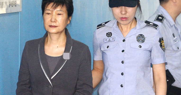 朴槿惠所在拘留所发生疫情 早前李明博拘留所暴发集体感染