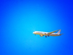 国内民机市场升温  C919主要供应商中航西飞如何飞得更高？