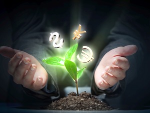 债券基金规模与业绩改善承压，静待债市熊牛切换 2021年，中期债券有望迎来投资机遇