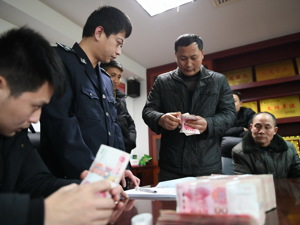 确保农民工按时足额拿到工资！国务院：督促各类项目欠薪春节前动态清零