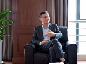 在PD-（L）1的鏖战中，能否通过“双抗+皮下注射”出圈？ 康宁杰瑞董事长徐霆：所有药都靠差异化突围