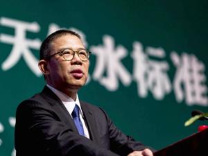 原董事长钟睒睒担任提名委员会召集人疑似违规 万泰生物董秘：后续会调整