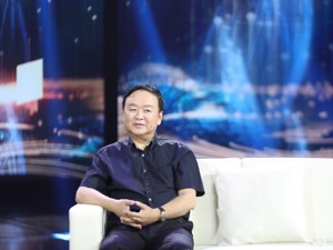 导演高希希成“老赖”，冯小刚、杨幂、张国立为何都曾中“对赌”的蛊？