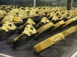 爱迪尔预亏超8亿背后：吃2.6亿“哑巴亏” 部分财务数据存疑 