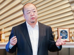 花样年控股董事局主席潘军：行业空间仍大但谨慎乐观，不会为一块地不惜一切代价