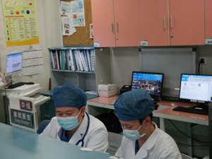 每经记者新春走基层 | 是什么让我们春节在医院遇见她、他、她