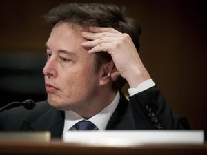 身家缩水503亿，马斯克跌落首富宝座！“玩币”玩得嗨，特斯拉却遇到大麻烦......