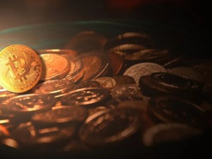 ​美联储一发话，道指再创历史新高！比特币突破52000美元，牛市女皇：看高到40万美元