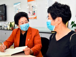 去年全国两会建议提案办理情况如何？国务院：共牵头办理全国人大代表建议8108件、全国政协委员提案4115件