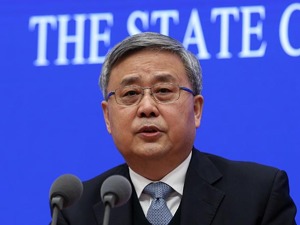 郭树清：房地产的核心问题是泡沫比较大
