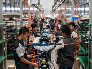 2021年两会前瞻：历史交汇点上的中国信号