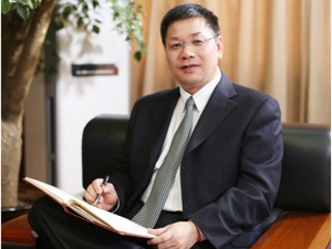 全国人大代表、华海药业总裁陈保华：加强电信网络诈骗综合治理