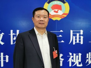 每经专访全国政协委员、中国民航局原副局长李健：大幅释放低空空域资源 大部分通航活动应备案即飞