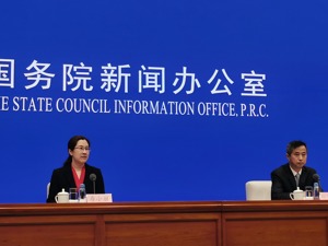 国务院研究室党组成员孙国君答每经问：政府工作报告修订没有对主要目标做调整 落实过程中切忌搞“一刀切”