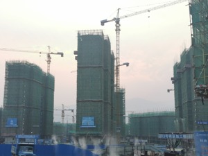 三四线楼市调查｜去年房价“断崖式”下跌后，西双版纳有楼盘开始“悄悄”涨价
