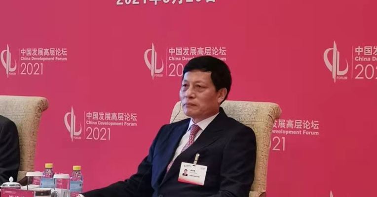 中国社科院院长、党组书记谢伏瞻：把坚持高质量发展作为推动共同富裕的关键