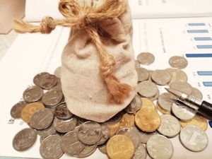 每日新文化｜互联网科技公司扎堆发财报，哪家最赚钱？