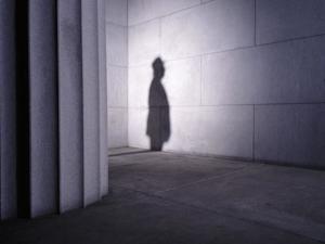 福建“姐妹花”耗资超4000万举牌*ST同洲 已拿下多个董事席位