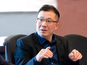 上汽通用500亿元押注智能电动 王永清：要向苹果学习生态能力