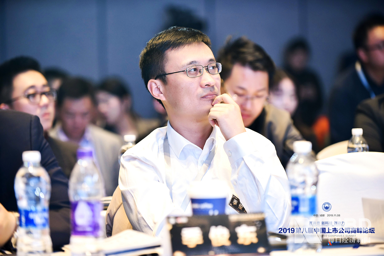 季俊东指出，“CVC近年来投资愈发活跃，在中国增长迅猛，背后的原因是什么？跟我们世界级企业诞生是很有关系的。世界级的企业，已经进入很多细分跑道中的冠军企业。”